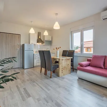 2 Bedroom Peroj
