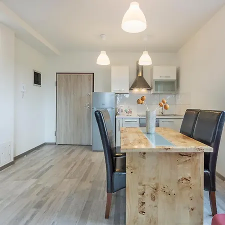 Appartamento 2 Bedroom Peroj